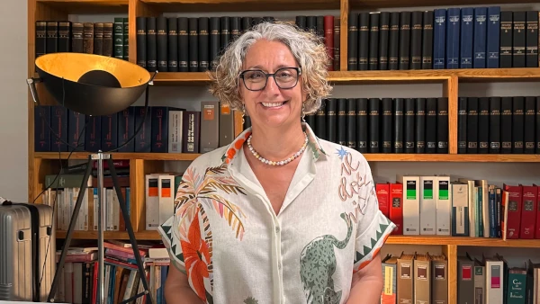 Nathalie Descamps, Assistante administrative